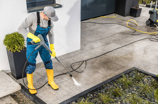 Best Residential Pressure Washing Services  in Mount Vernon, IA